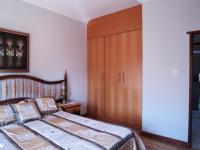 Bed Room 1 - 15 square meters of property in The Wilds Estate
