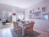 Dining Room - 38 square meters of property in The Wilds Estate