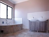 Main Bathroom - 11 square meters of property in Heron Hill Estate