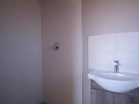 Bathroom 1 - 3 square meters of property in Heron Hill Estate