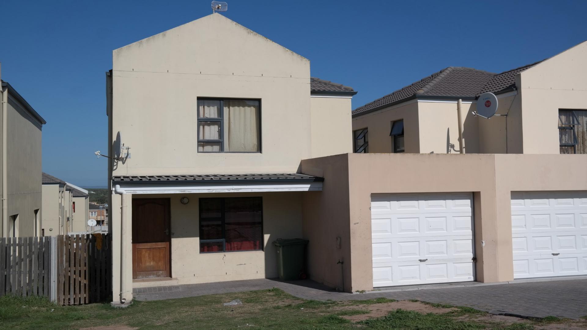 Front View of property in Saldanha