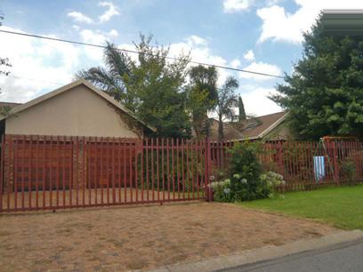 3 Bedroom House for Sale For Sale in Benoni - Home Sell - MR13317