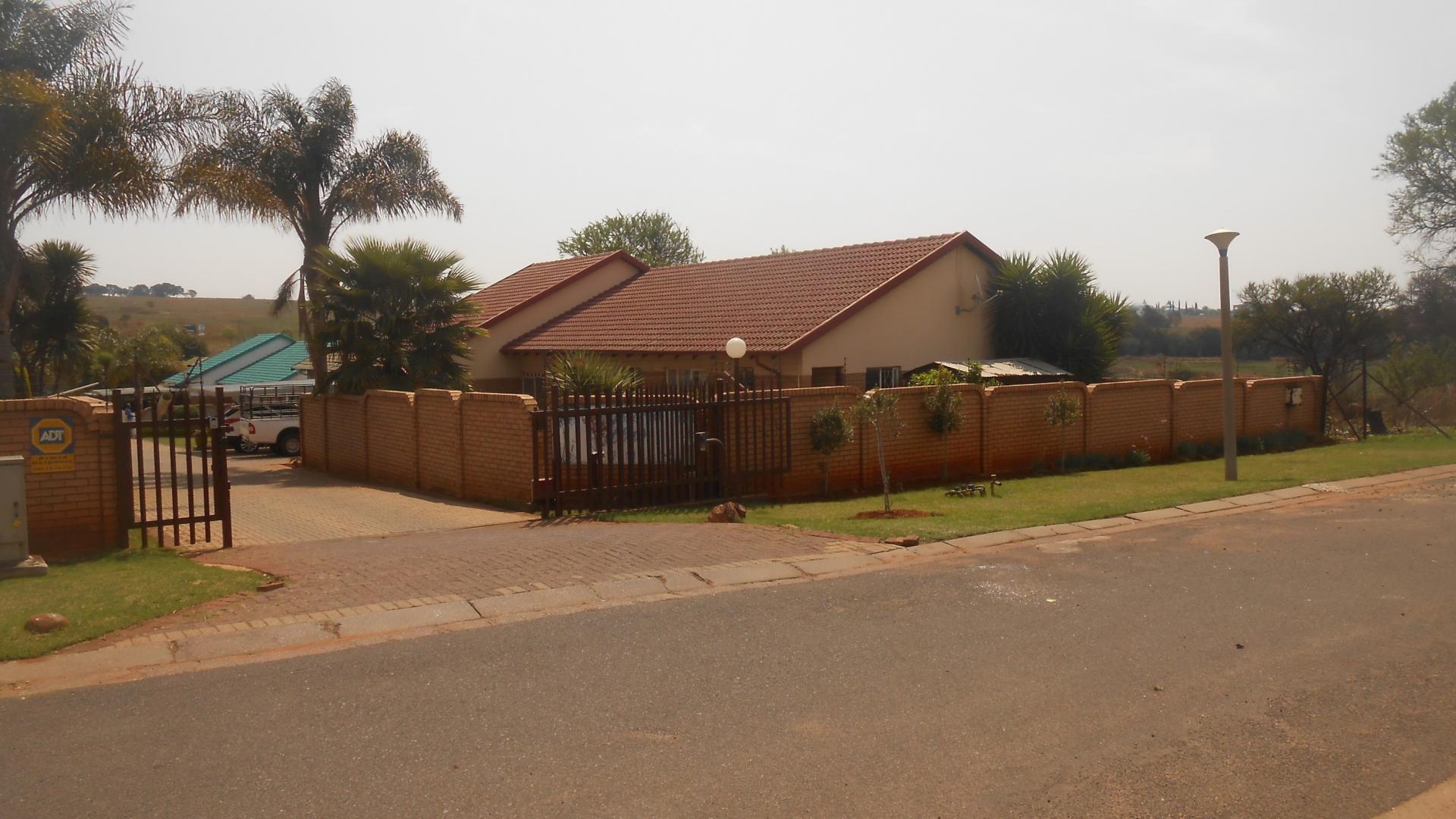 Front View of property in Emalahleni (Witbank) 