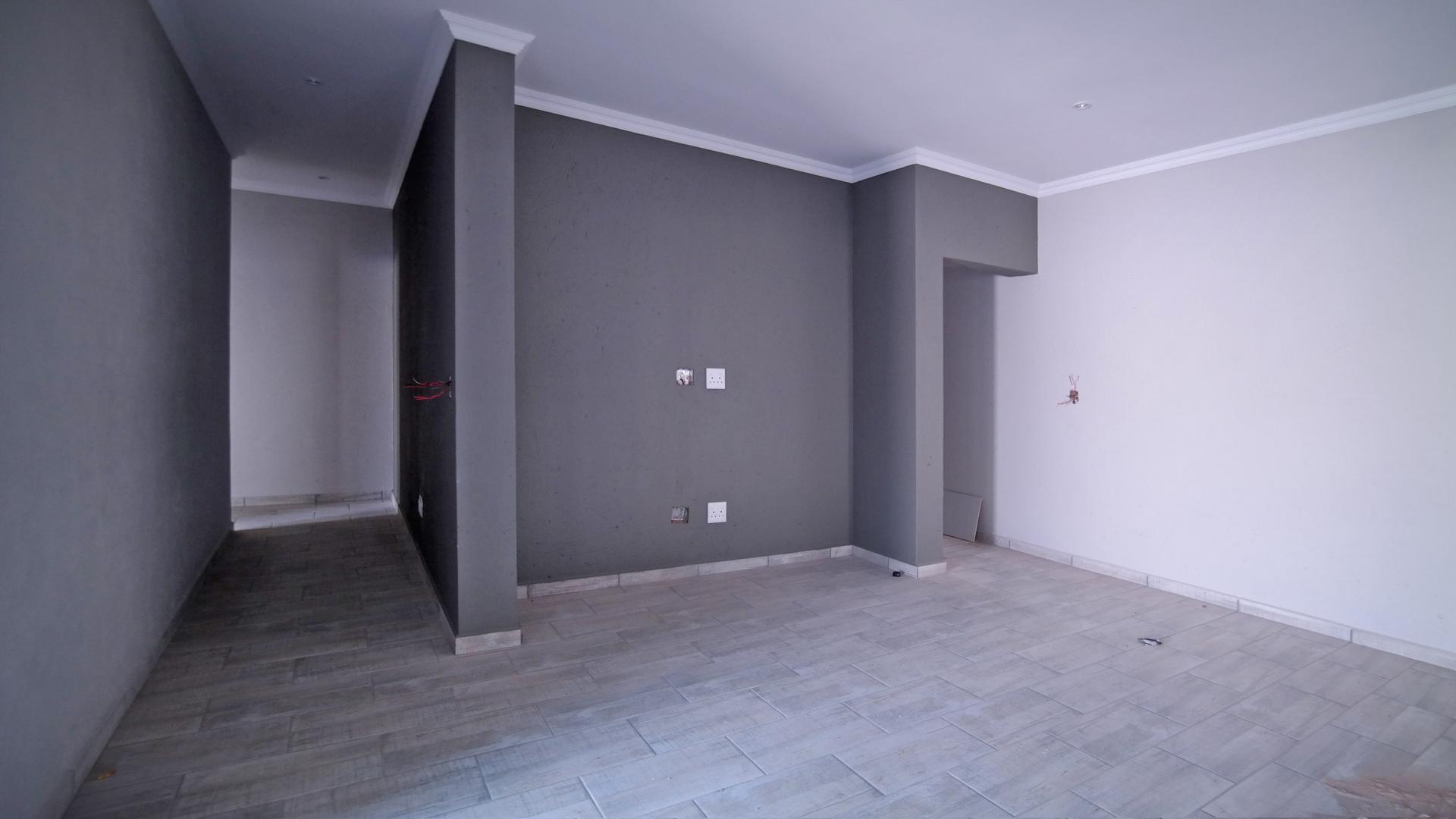 Lounges - 36 square meters of property in Willow Acres Estate