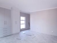 Main Bedroom - 30 square meters of property in Willow Acres Estate