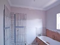 Bathroom 1 - 7 square meters of property in Willow Acres Estate