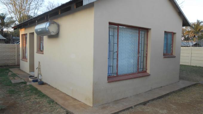2 Bedroom House for Sale For Sale in Pretoria North - Private Sale - MR133371