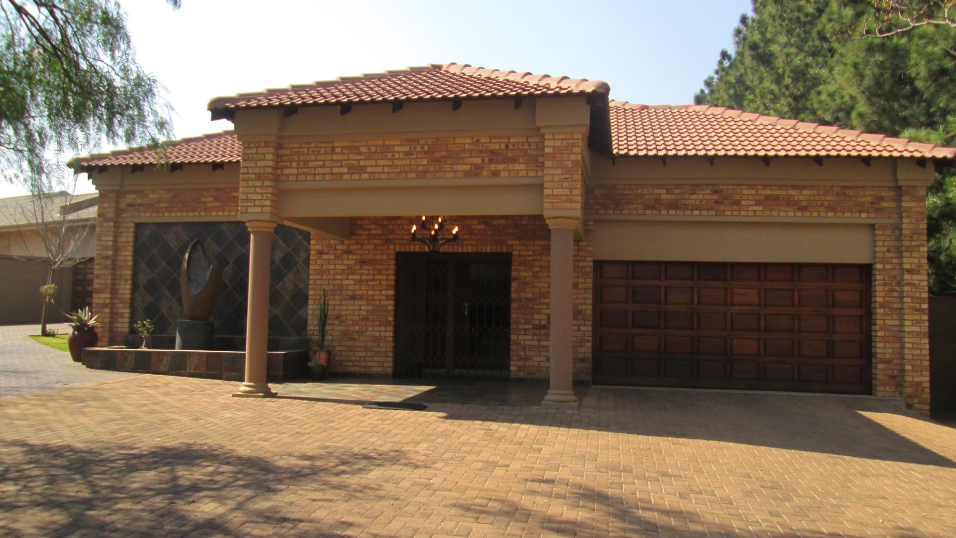 Front View of property in Vanderbijlpark