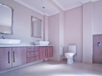 Main Bathroom - 14 square meters of property in Willow Acres Estate