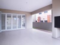 Patio - 23 square meters of property in Willow Acres Estate