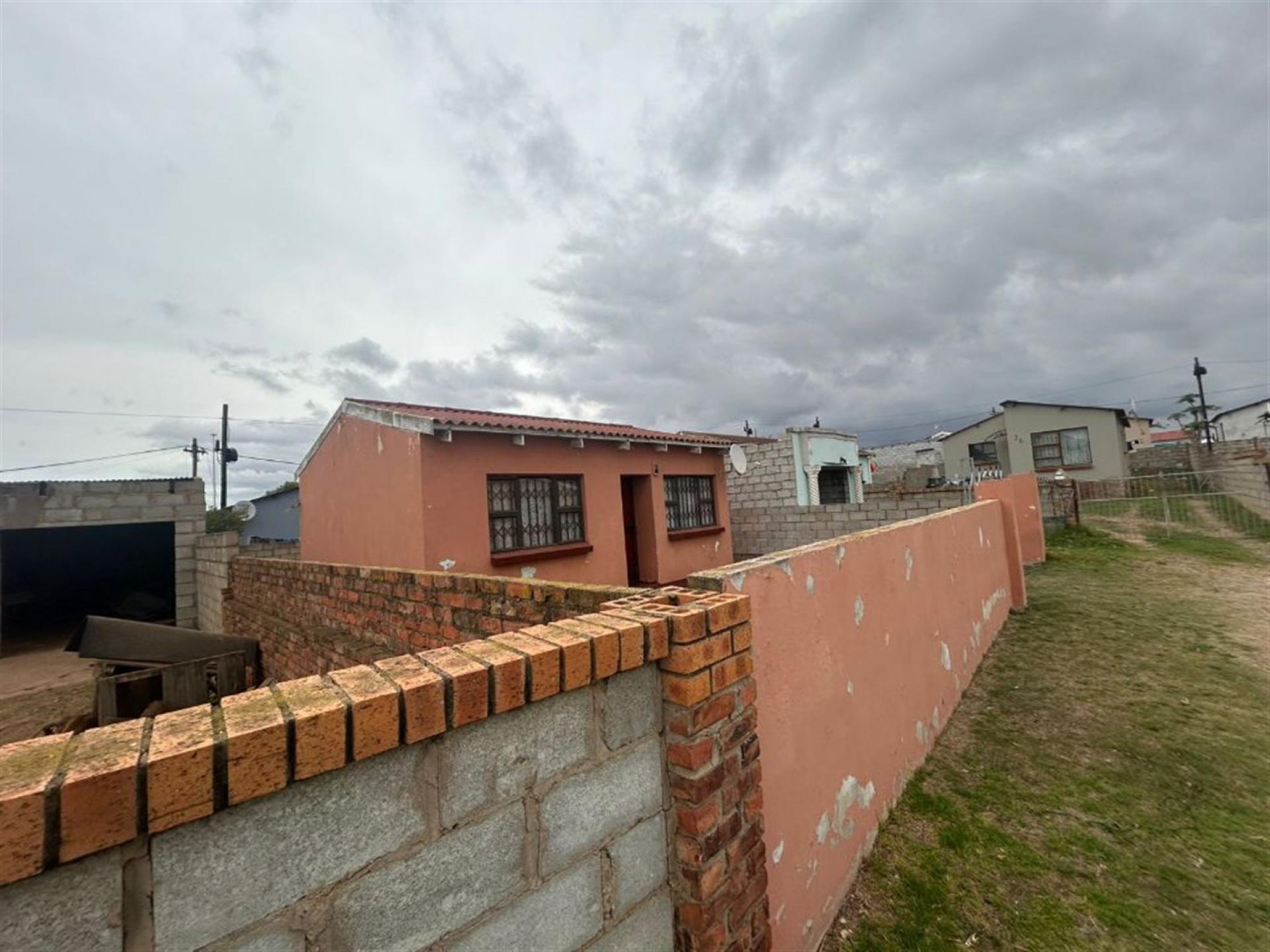 Front View of property in Motherwell