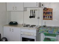 Kitchen - 10 square meters of property in Edenburg