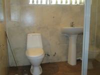 Bathroom 1 - 14 square meters of property in Vereeniging