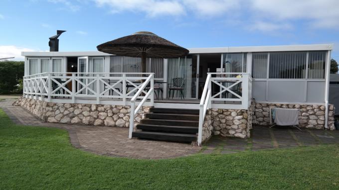 3 Bedroom House for Sale For Sale in Langebaan - Home Sell - MR133736