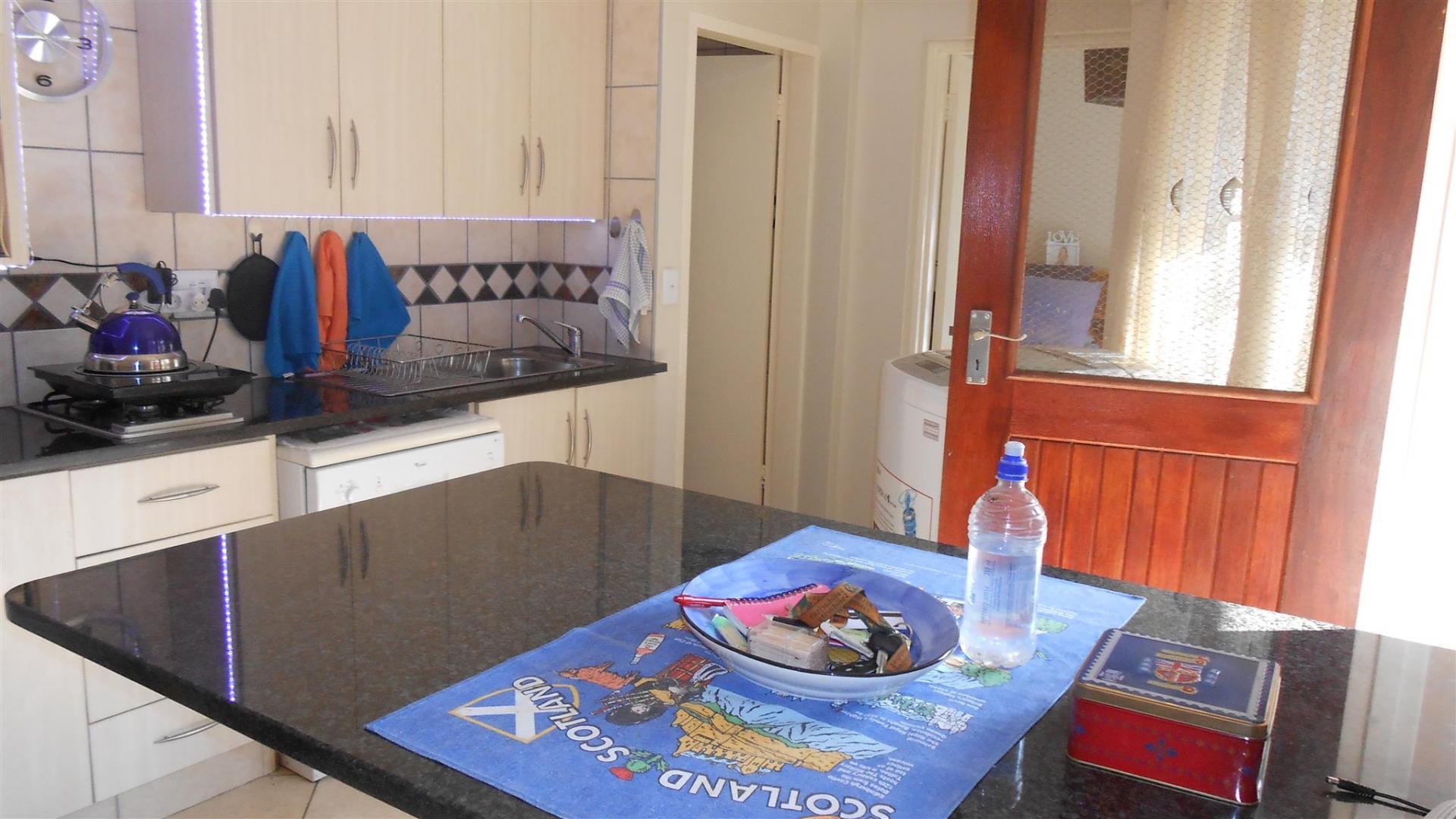 Kitchen - 17 square meters of property in Mookgopong (Naboomspruit)