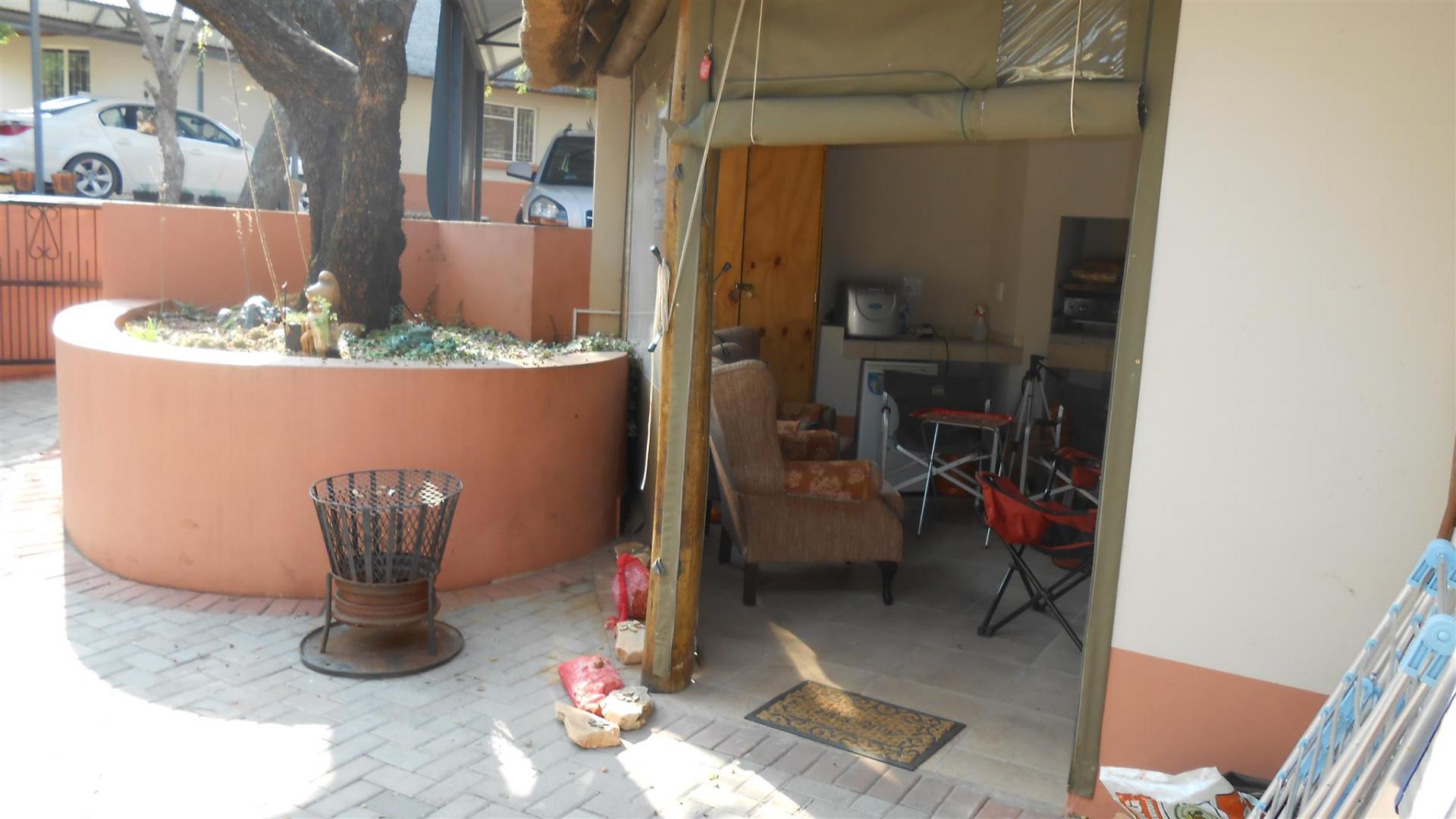 Patio - 13 square meters of property in Mookgopong (Naboomspruit)