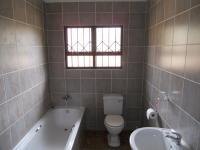 Bathroom 1 - 12 square meters of property in Leisure Bay