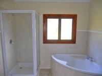 Main Bathroom - 7 square meters of property in Port Edward