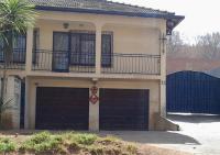 Front View of property in Bezuidenhout Valley