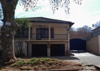 Front View of property in Bezuidenhout Valley