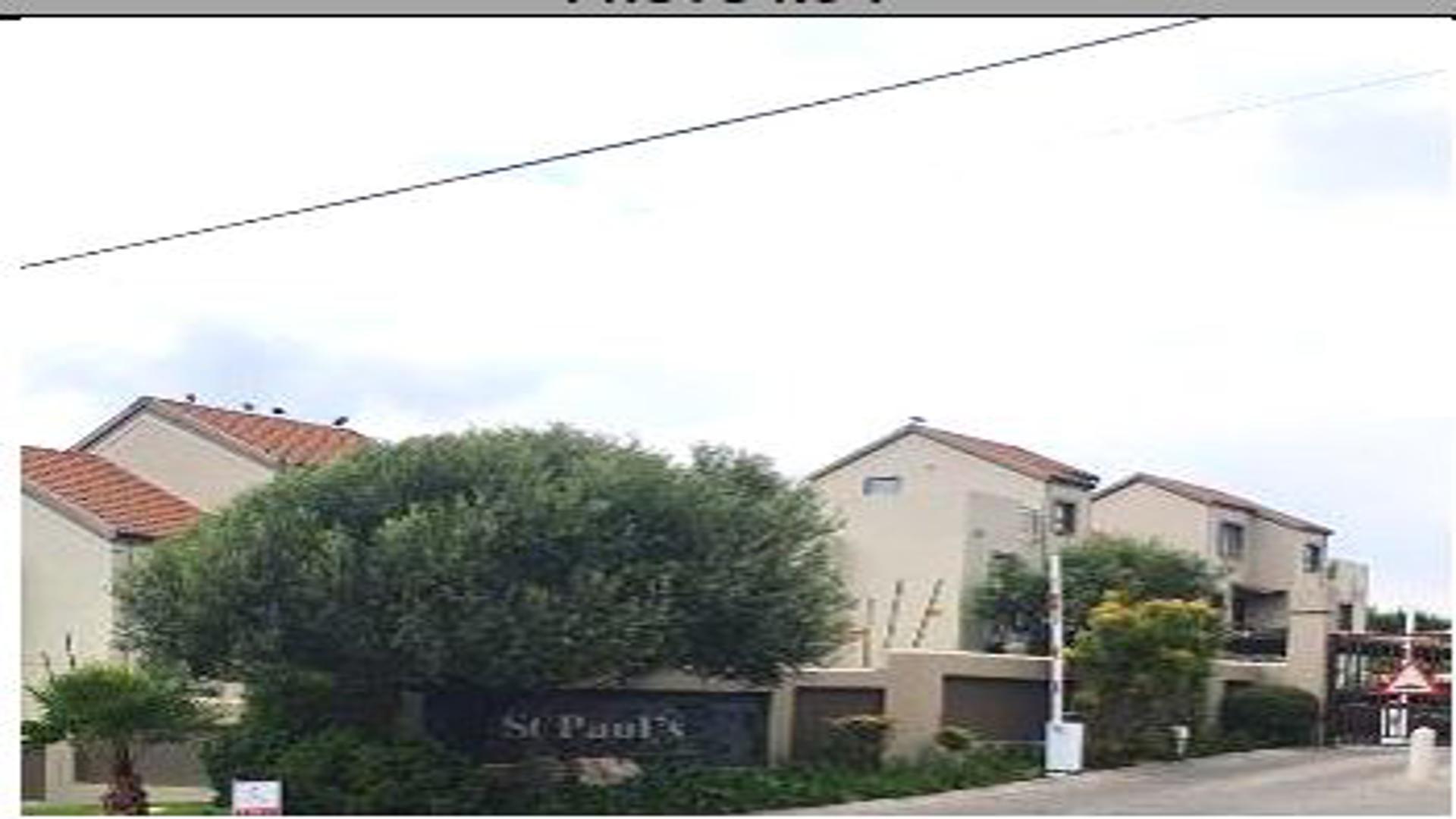 Front View of property in Paulshof
