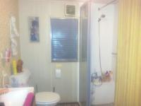 Main Bathroom - 5 square meters of property in Rayton