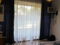 Bed Room 1 - 15 square meters of property in Greenhills