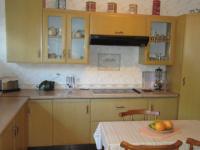 Kitchen - 30 square meters of property in Greenhills