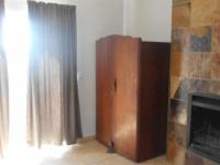 Lounges - 38 square meters of property in Emalahleni (Witbank) 