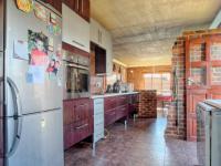 Kitchen - 19 square meters of property in The Meadows Estate