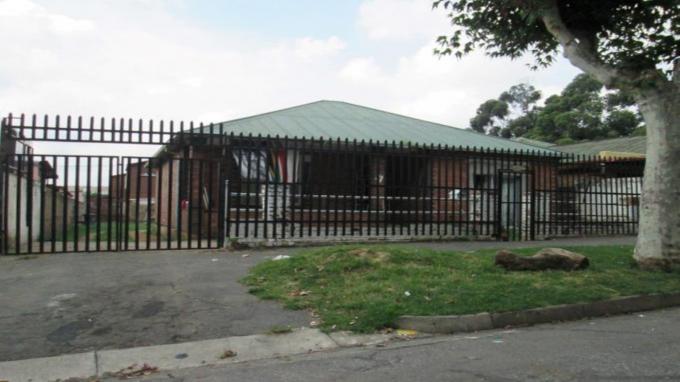 2 Bedroom House for Sale For Sale in West Turffontein - Private Sale - MR134421