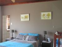 Main Bedroom - 22 square meters of property in Three Rivers