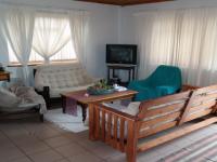 Lounges - 35 square meters of property in Hermanus