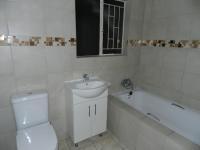 Bathroom 1 - 5 square meters of property in Aerorand - MP