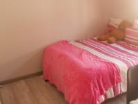 Bed Room 1 - 15 square meters of property in Pecanwood Estate