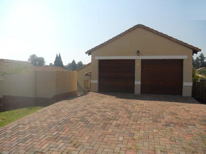 3 Bedroom Cluster for Sale For Sale in Bloubosrand - Private Sale - MR13473