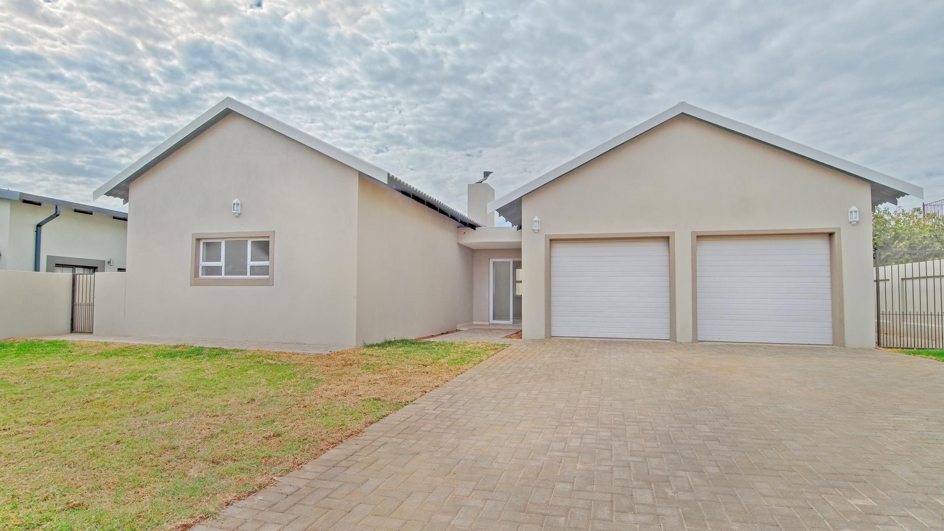 Front View of property in The Meadows Estate