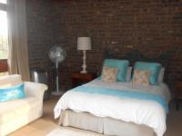 Bed Room 2 - 19 square meters of property in Constantia Glen