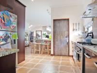 Kitchen - 16 square meters of property in Willow Acres Estate