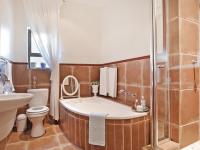 Bathroom 1 - 7 square meters of property in Willow Acres Estate