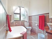 Bathroom 2 - 6 square meters of property in Willow Acres Estate