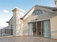 Balcony - 33 square meters of property in Willow Acres Estate
