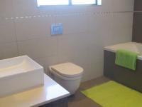 Bathroom 2 - 10 square meters of property in Meyerton