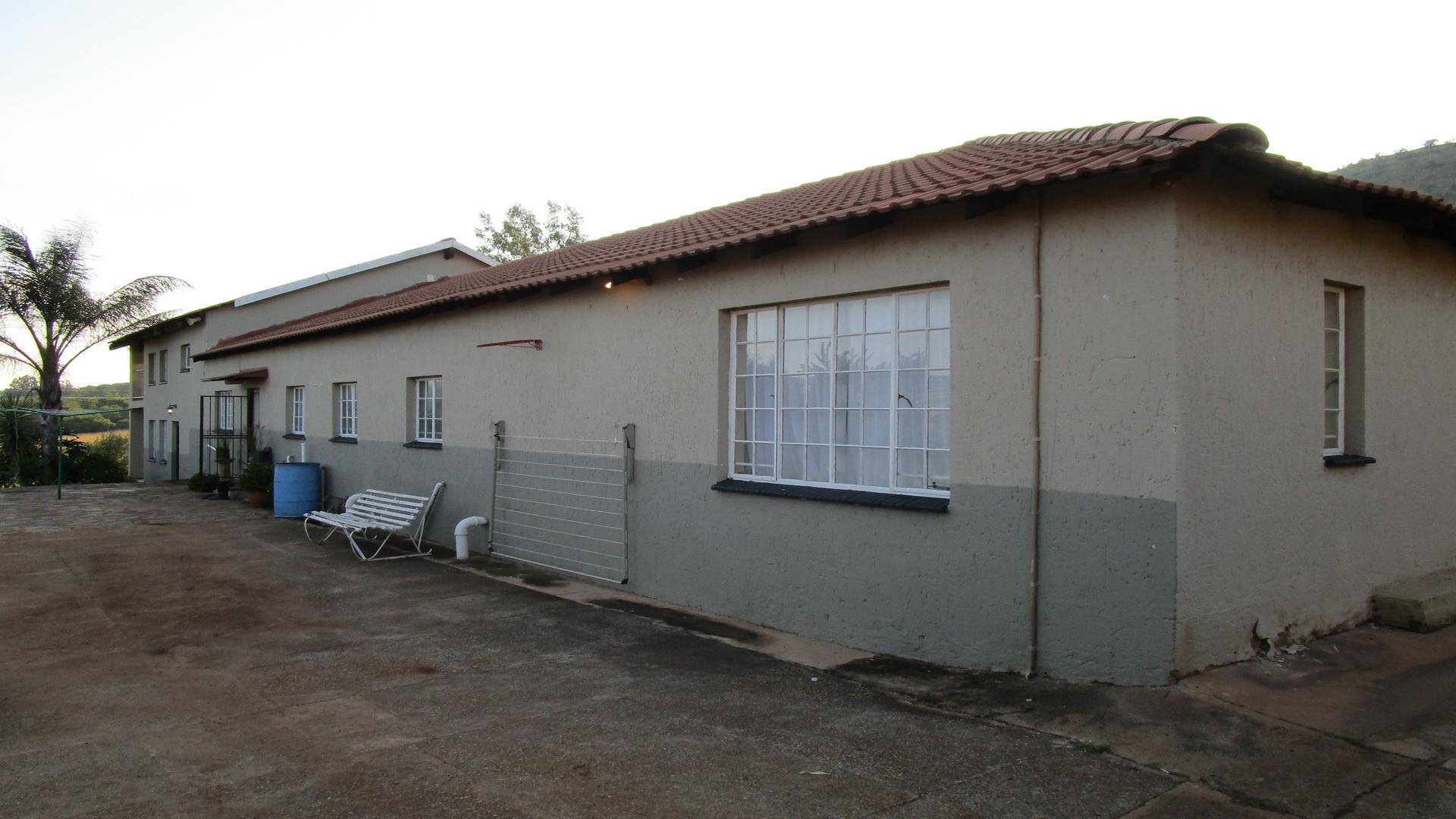 Front View of property in Hartbeespoort
