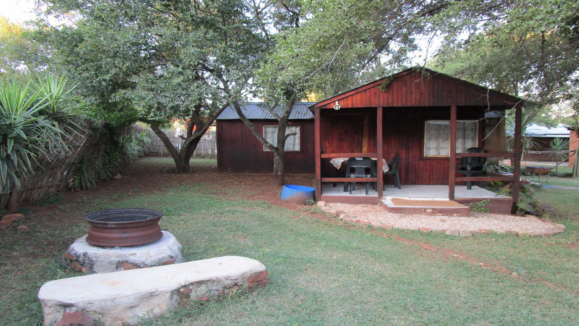 Backyard of property in Hartbeespoort