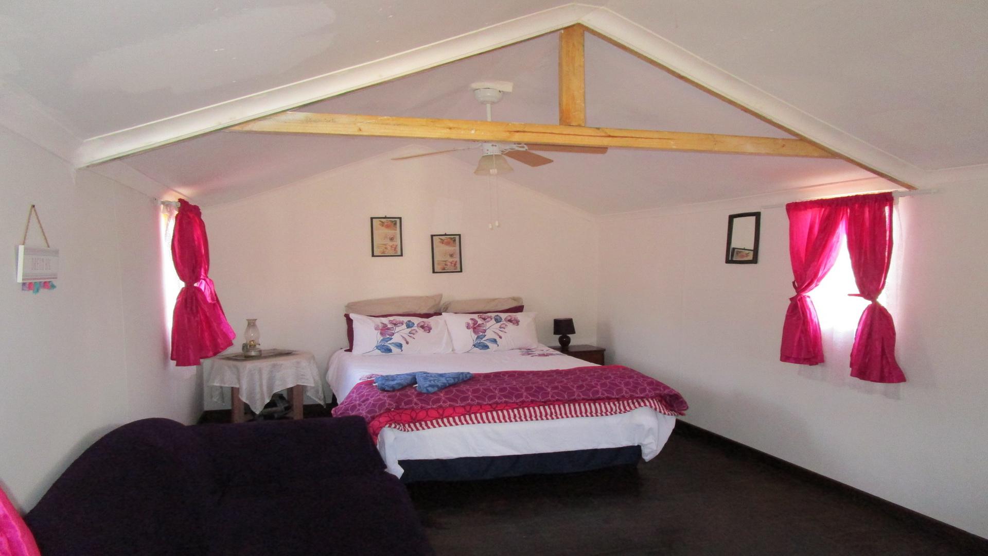 Bed Room 5+ - 159 square meters of property in Hartbeespoort