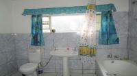 Bathroom 3+ - 21 square meters of property in Hartbeespoort