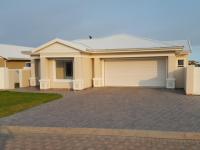3 Bedroom 2 Bathroom House for Sale for sale in Jeffrey's Bay