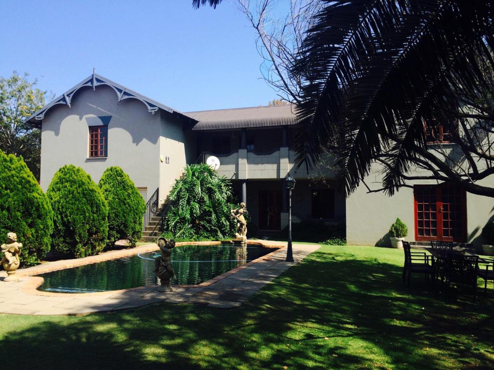 10 Bedroom Guest House for Sale For Sale in Middelburg MP