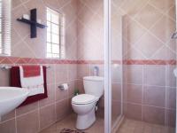 Bathroom 1 - 5 square meters of property in The Wilds Estate